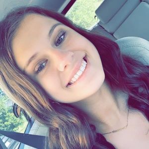 Meet your Posher, Mackenzie